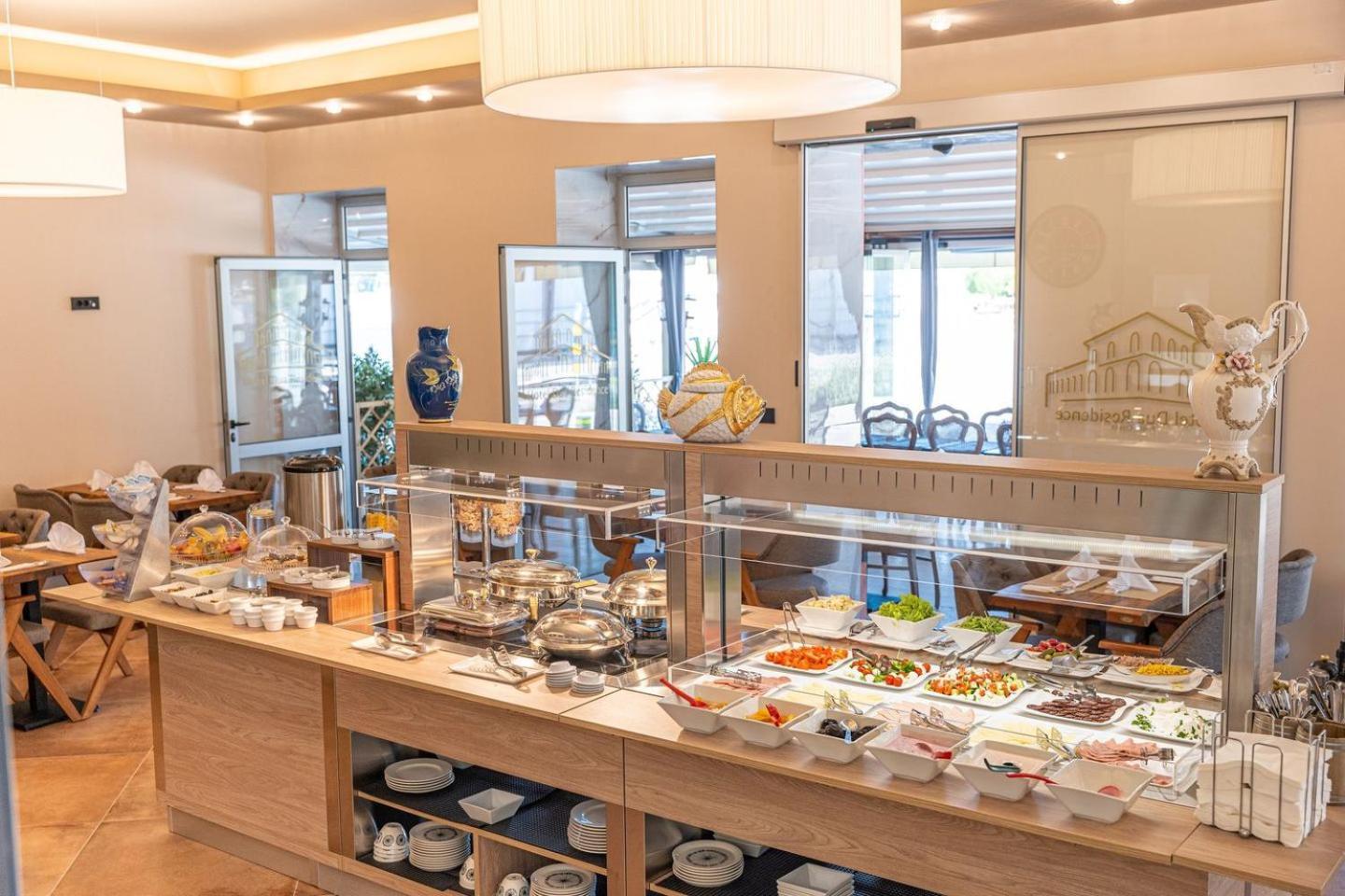 Hotel Dua Residence Пореч Экстерьер фото