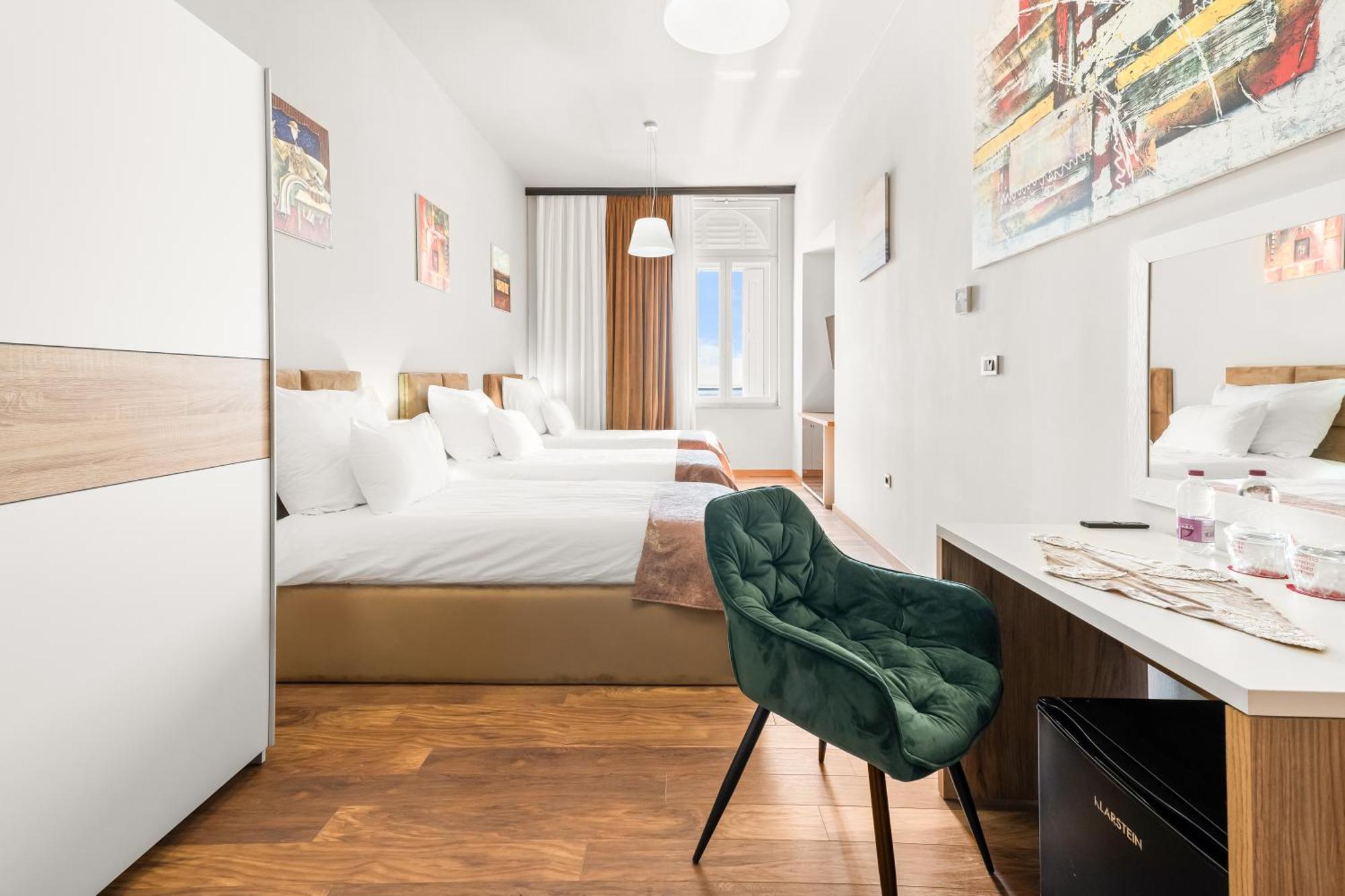 Hotel Dua Residence Пореч Экстерьер фото